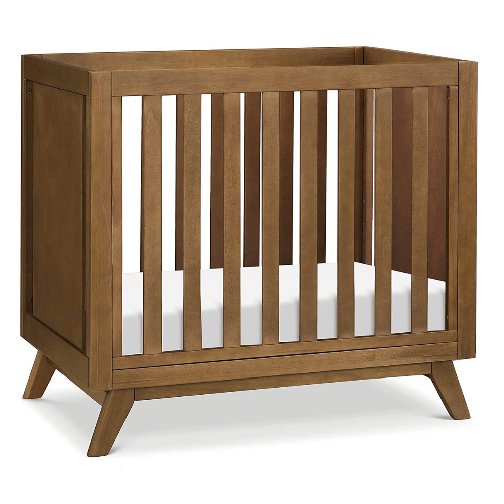 DaVinci crib with mattress