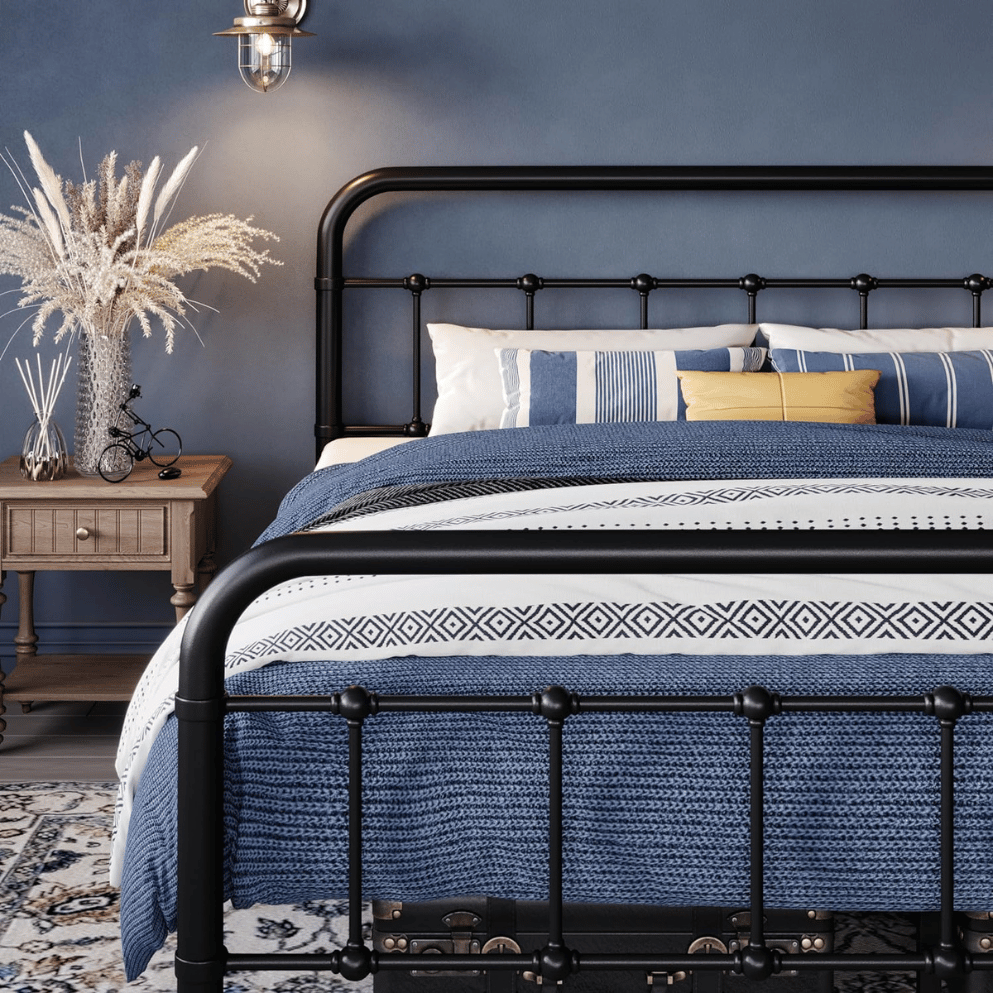 Weeway Iron Curved Bed