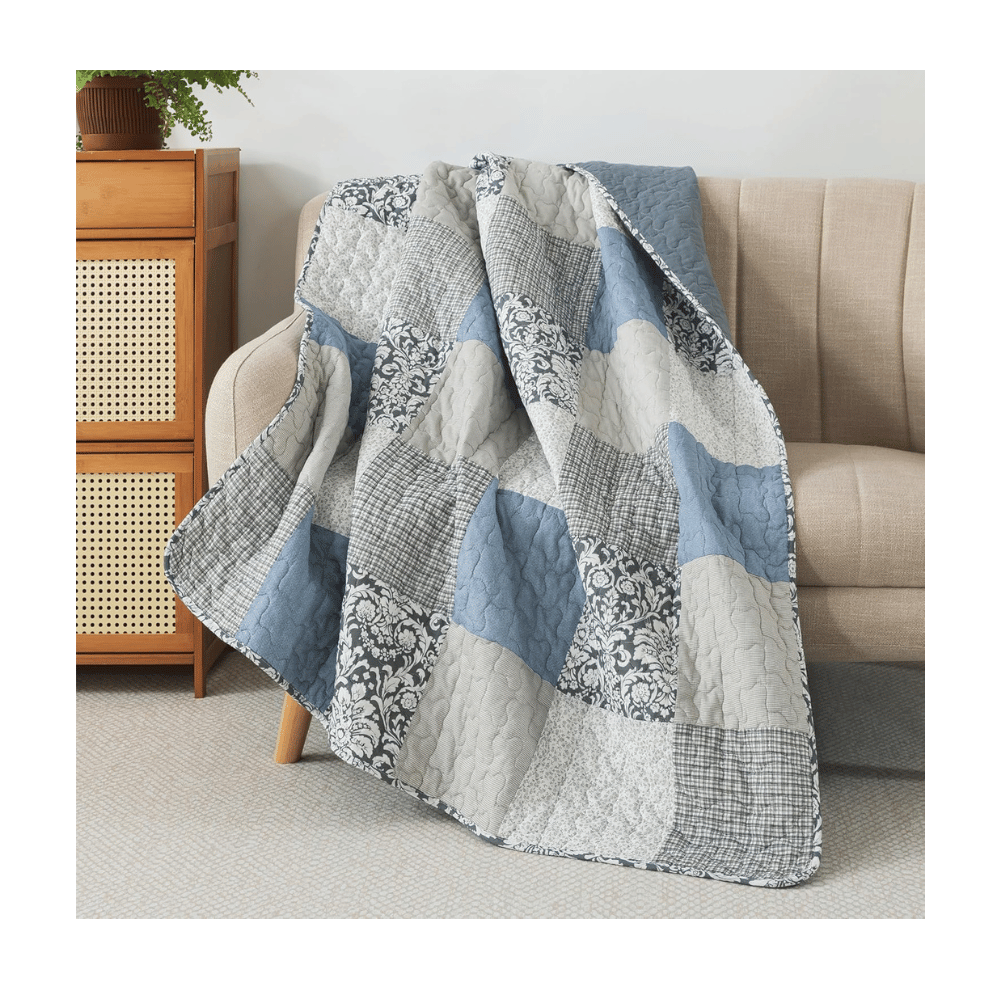 Sweet Dreams Cottage style quilted blanket