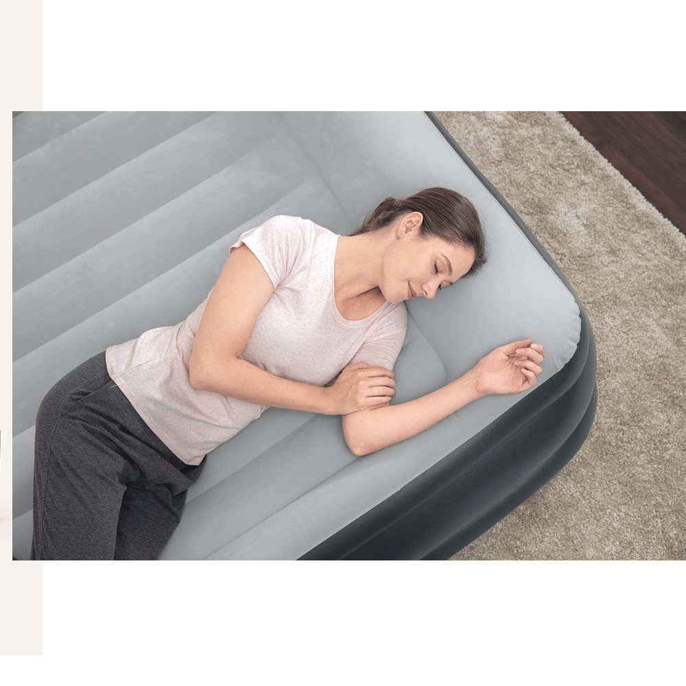 SleepLux built-in pump air bed